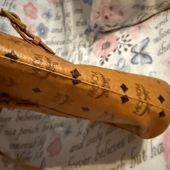 MCM Anya Shoulder Bag in cognac Visetos leather COA EUC - Picture 14 of 15